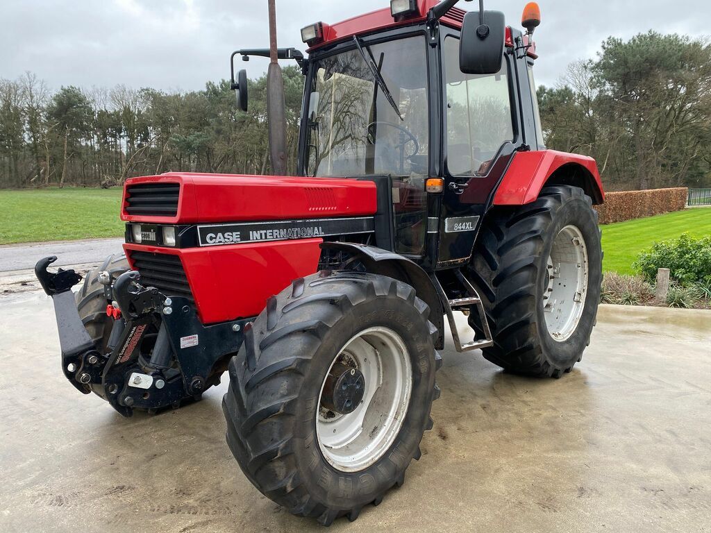 Case-International 844xl