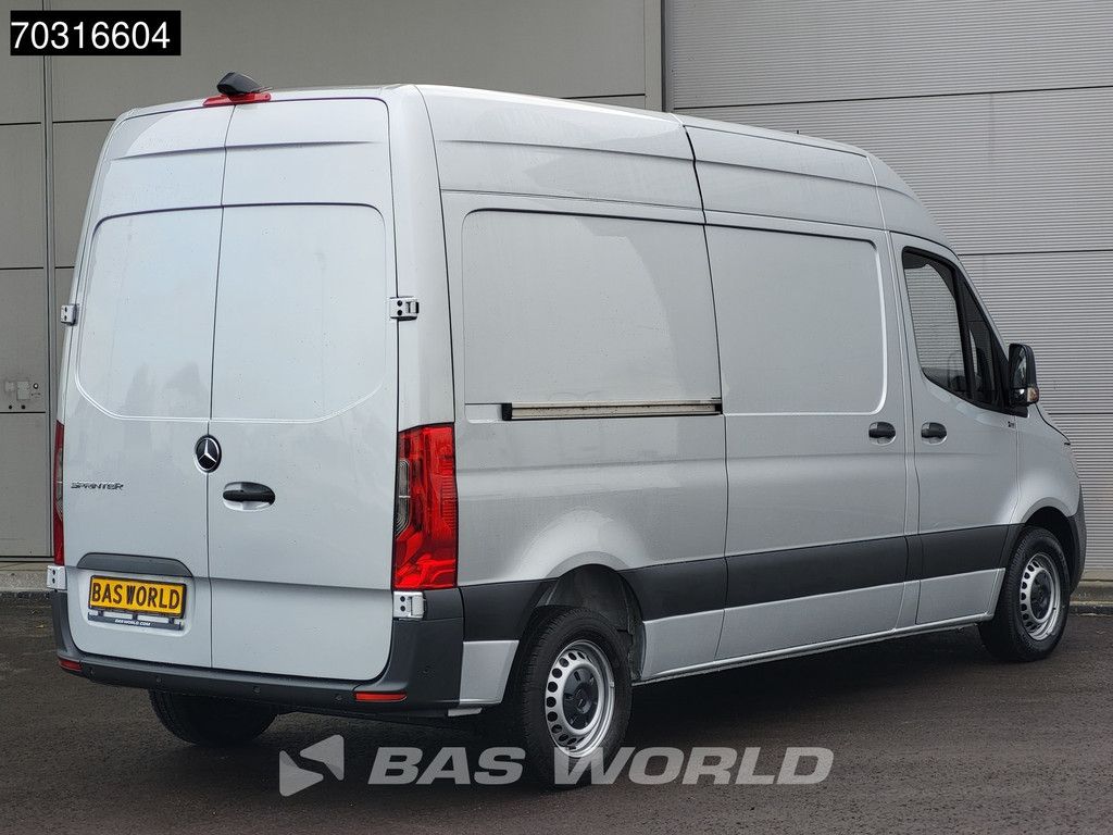 Mercedes Sprinter 215 CDI COMING SOON! Automaat 150pk L2H2 MBUX Camera Airco Parkeersensoren CarPlay Euro6 L2 12m3 Klima