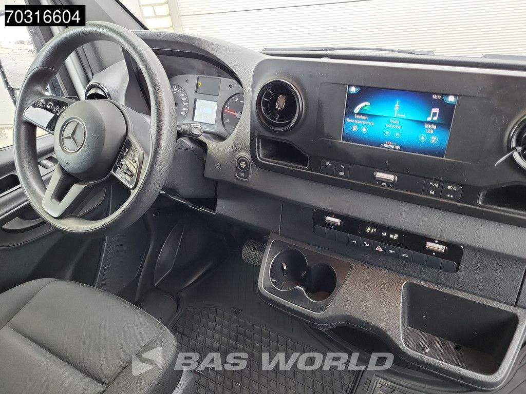 Mercedes Sprinter 215 CDI COMING SOON! Automaat 150pk L2H2 MBUX Camera Airco Parkeersensoren CarPlay Euro6 L2 12m3 Klima