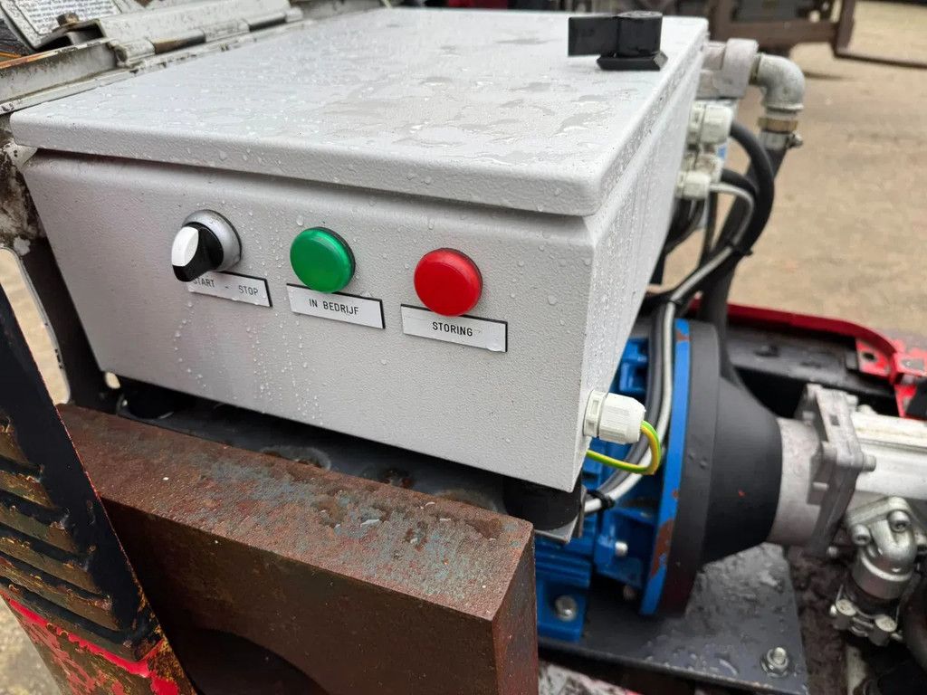 Takeuchi ELECTRISCHE tb108 minigraver HYBRID