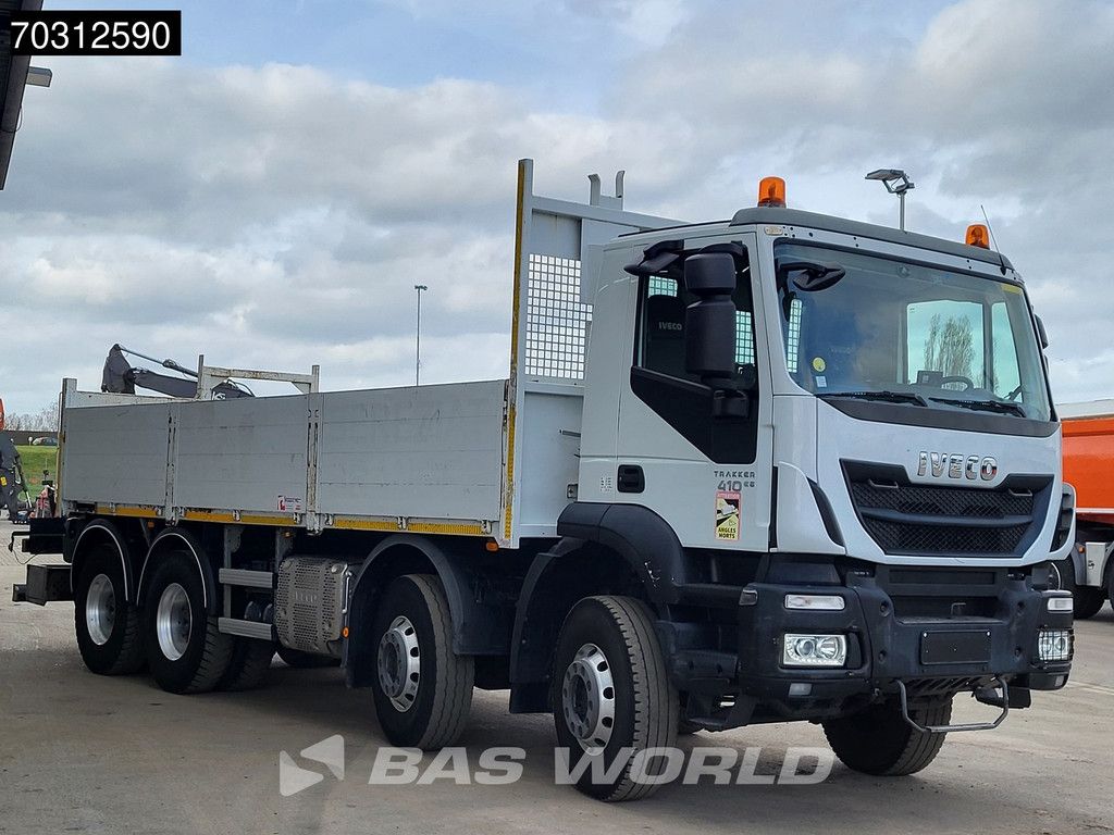 Iveco Trakker Trakker 410 8X4 Steelsuspension 650cm open load floor Automatic Euro 6