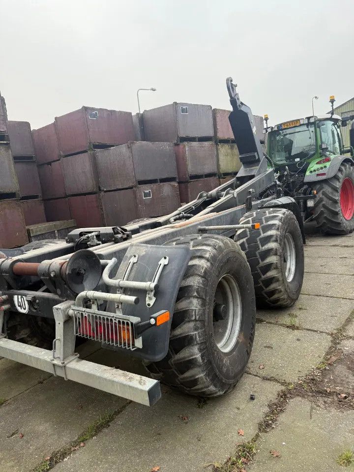 Pronar T285/1 T285/1 lucht/Hydro geremd gestuurd