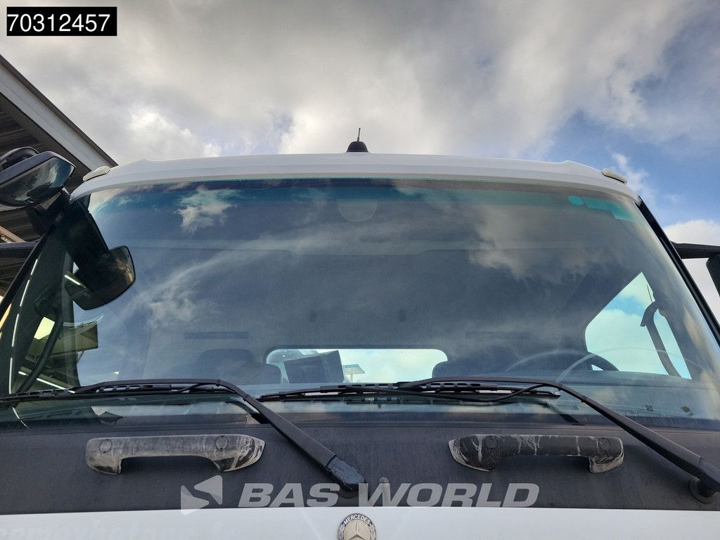 Mercedes Arocs Arocs 3240 8X4 9m3 Stetter Mixer Steel suspension Automatic Euro 6