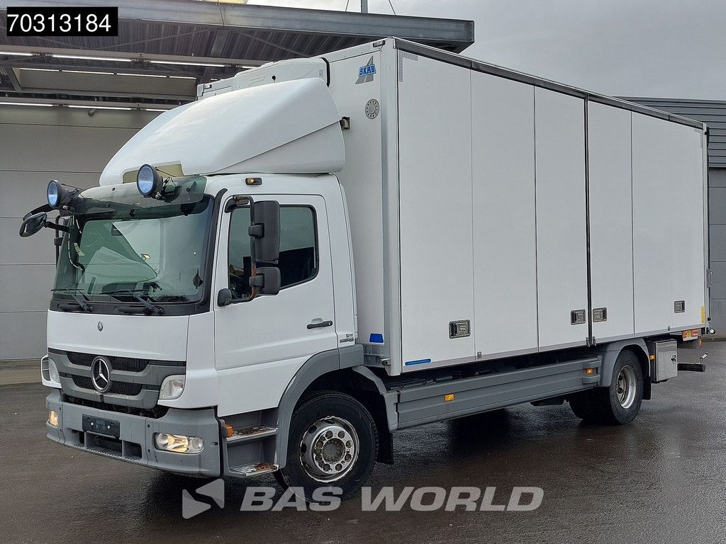 Mercedes Atego Atego 1524 4X2 15Tons 6-Cylinder 2000kg Ladebordwand Automatic Euro 5