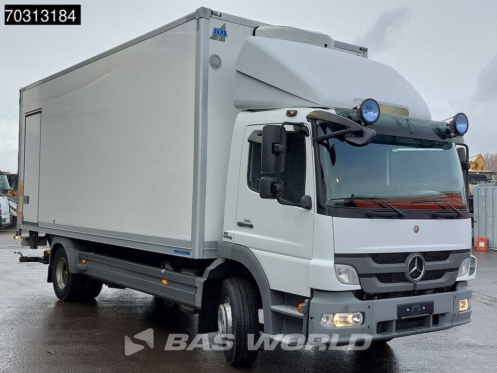 Mercedes Atego Atego 1524 4X2 15Tons 6-Cylinder 2000kg Ladebordwand Automatic Euro 5