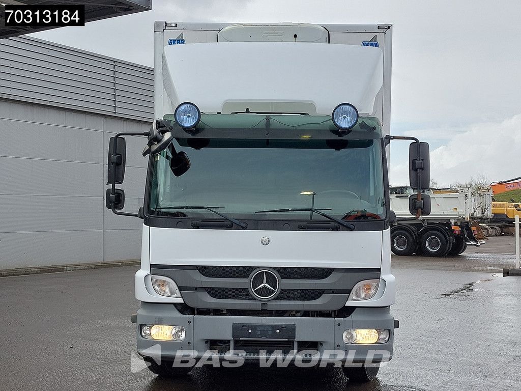 Mercedes Atego Atego 1524 4X2 15Tons 6-Cylinder 2000kg Ladebordwand Automatic Euro 5