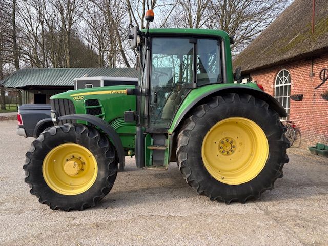 John deere 6330 50 km!