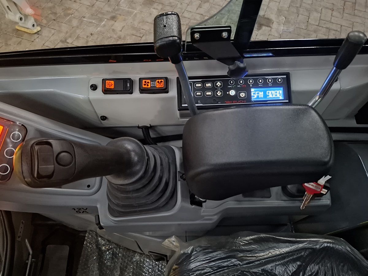 Takeuchi TB320, minigraver, minikraan, BJ2025, Nieuw!