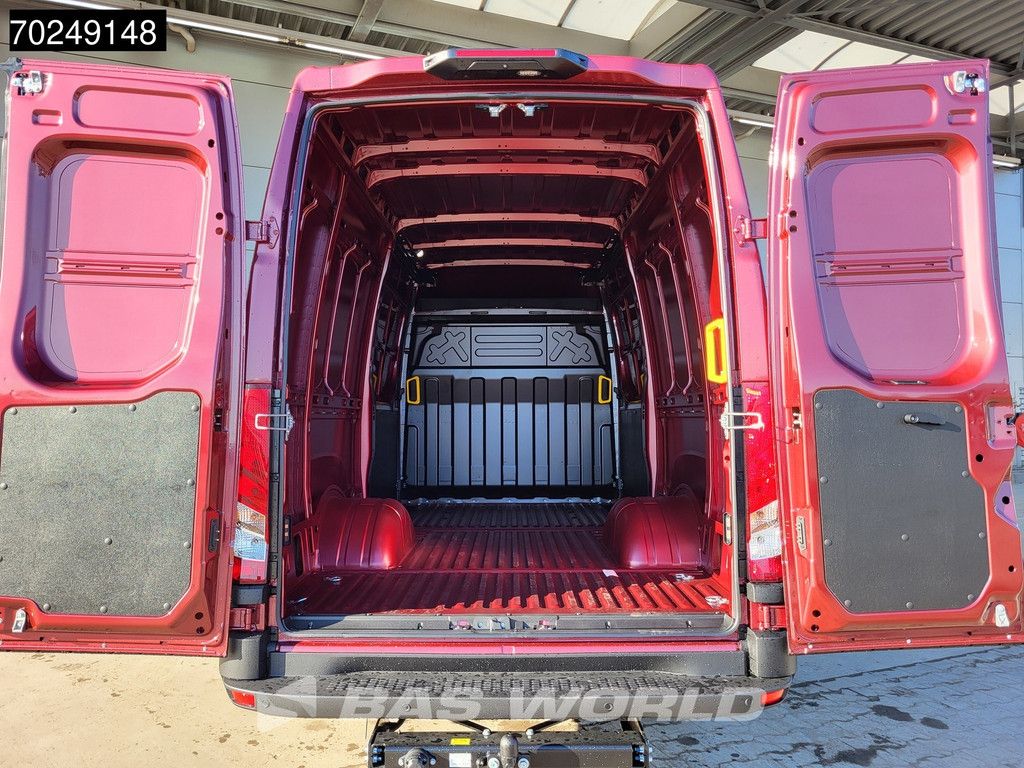 Iveco Daily 35C21 BPM VRIJ! 3.0L Automaat 2x Schuifdeur 210PK L2H2 Dubbellucht 2025-Model 3,5t Trekhaak ACC LED Navi Camera Parkeersensoren Euro6 L2 12m3 Klima AHK