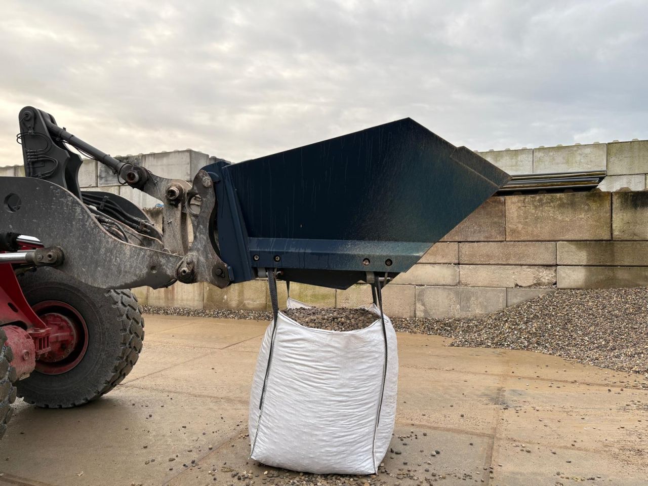 Big Bag vultrechter, vulbak big-bag vuller Volvo aansluiting