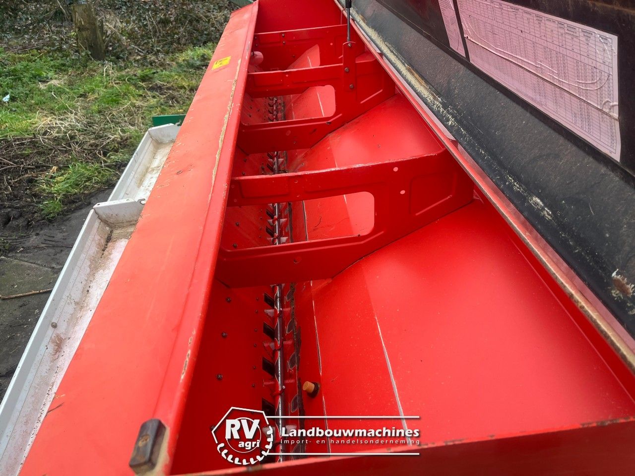 OPRUIMING! Ortolan kopeg + Regent zaaimachine