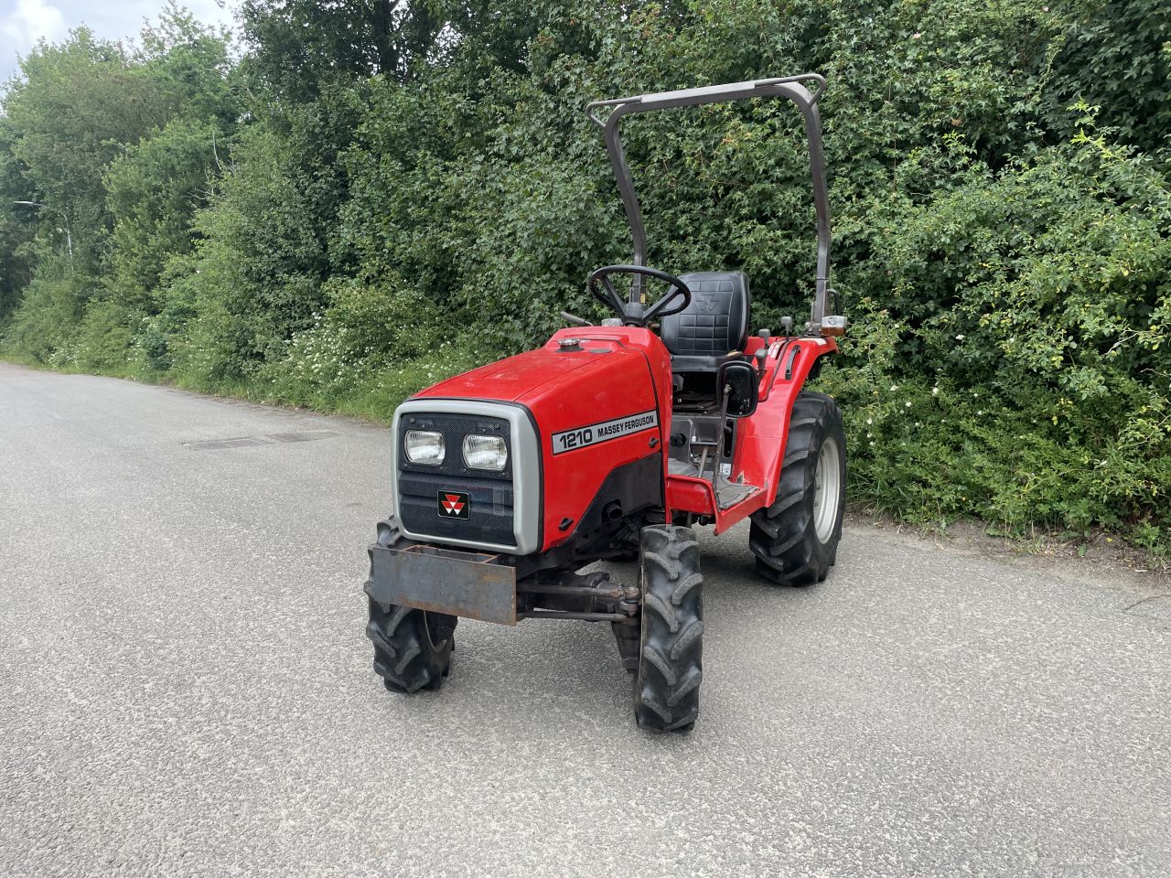 Massey Ferguson 1210 tuintrekker