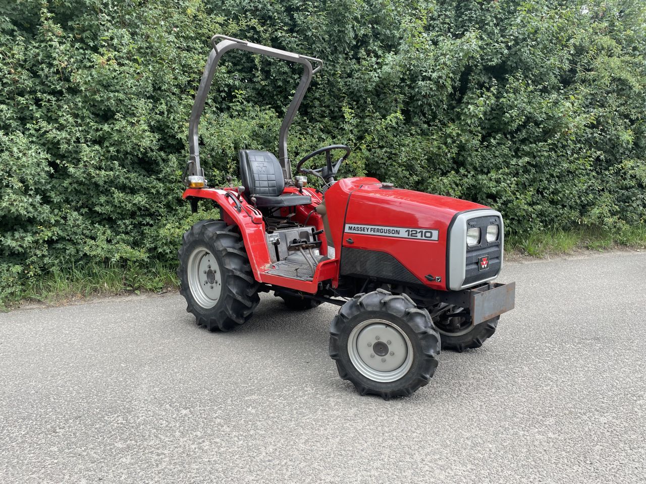 Massey Ferguson 1210 tuintrekker