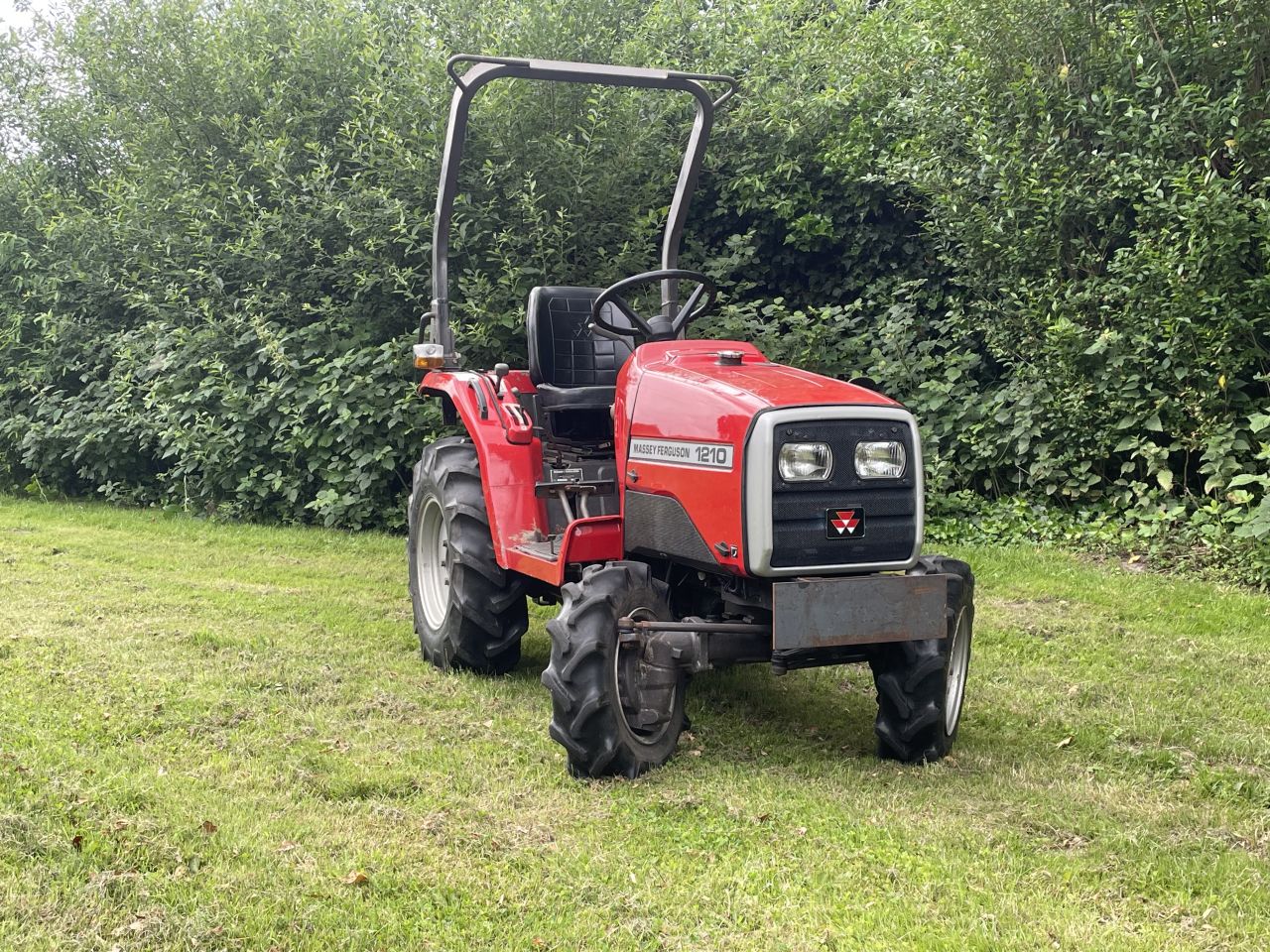 Massey Ferguson 1210 tuintrekker