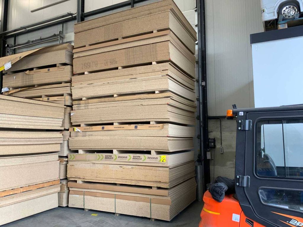 Partydekoration Spanplatte 26m³