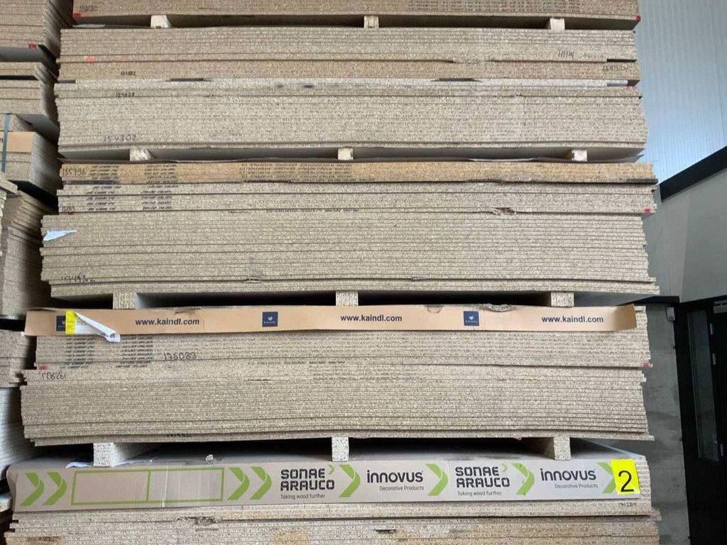 Partydekoration Spanplatte 26m³