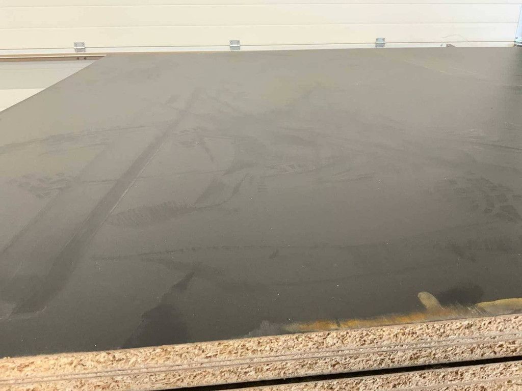 Partydekoration Spanplatte 26m³