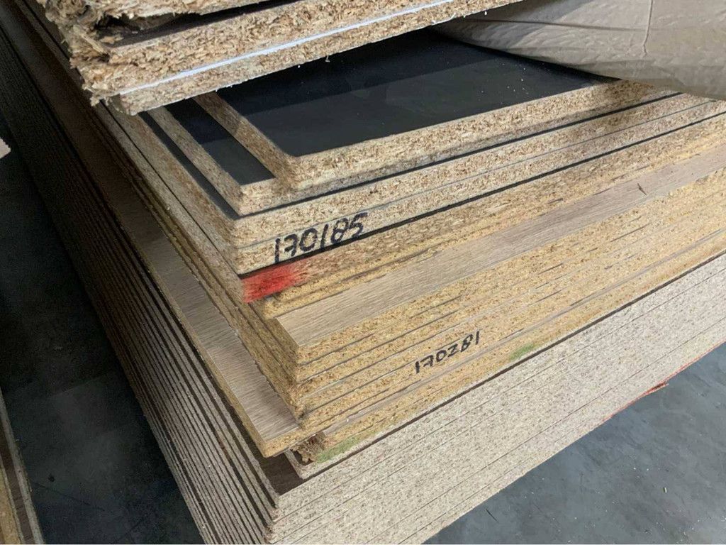 Party Decoration Chipboard 25m³