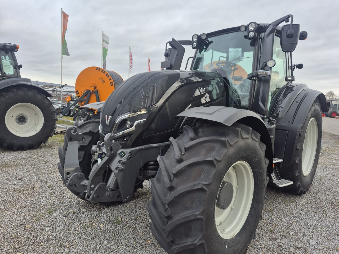 Valtra T235 tractor (nieuw)