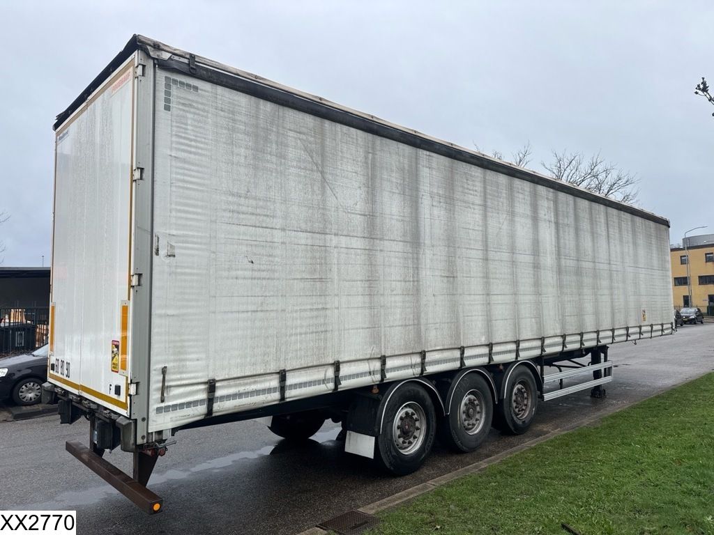 Fruehauf Tautliner 2 x Lift axle