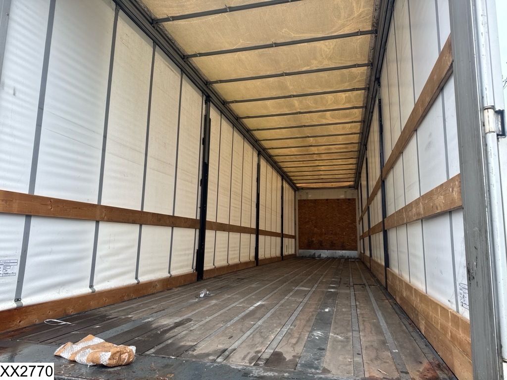 Fruehauf Tautliner 2 x Lift axle