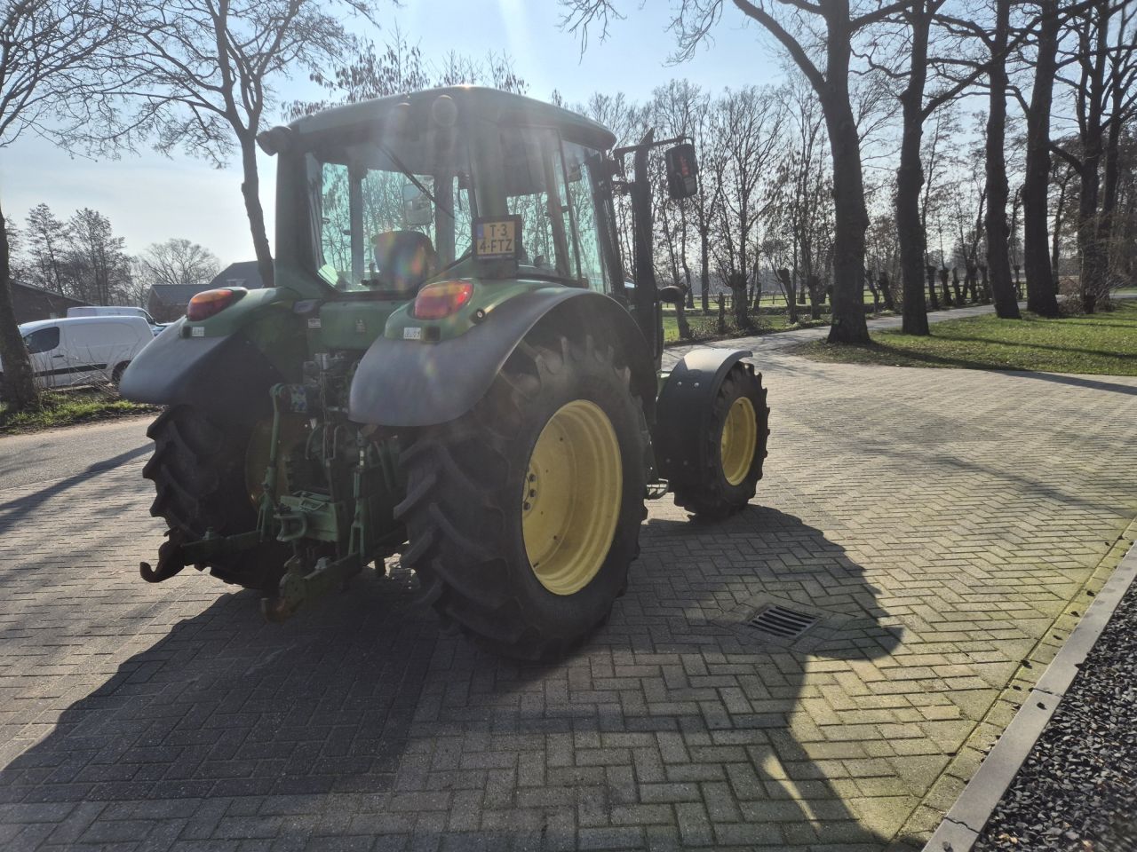 JOHN DEERE 6230 tractor met 4 cilinder en 95 pk
