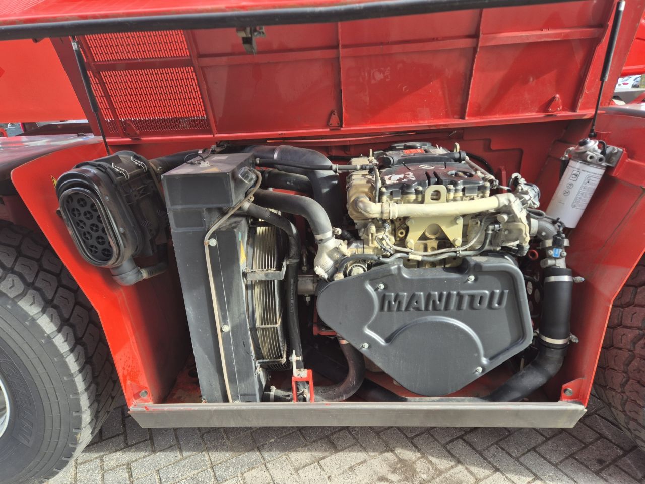 MANITOU MRT 2540 roterende verreiker met radiograaf