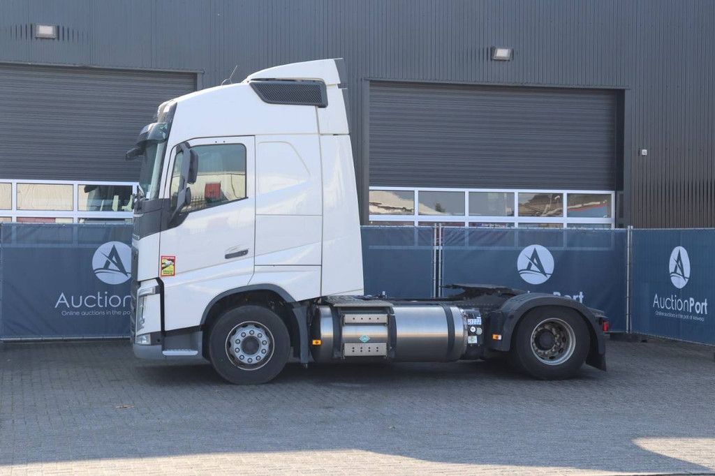 Fahrgestell mit Fahrerhaus Volvo FH 460 LNG Diesel+CNG 345kW 2019