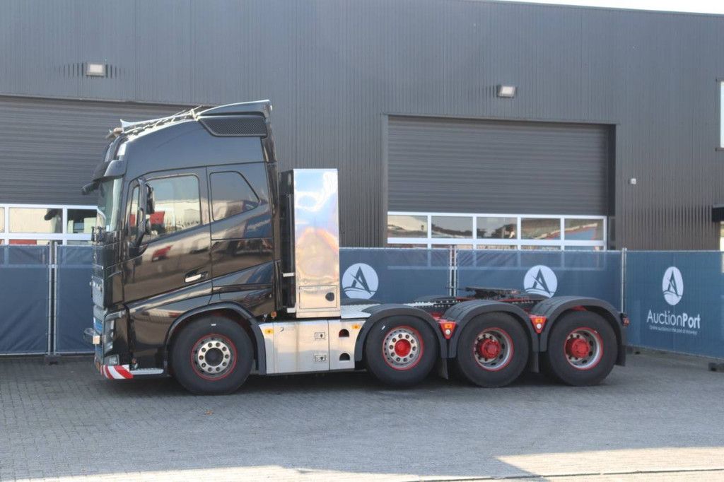 Fahrgestell mit Fahrerhaus Volvo FH16-750 Diesel 552kW 2014
