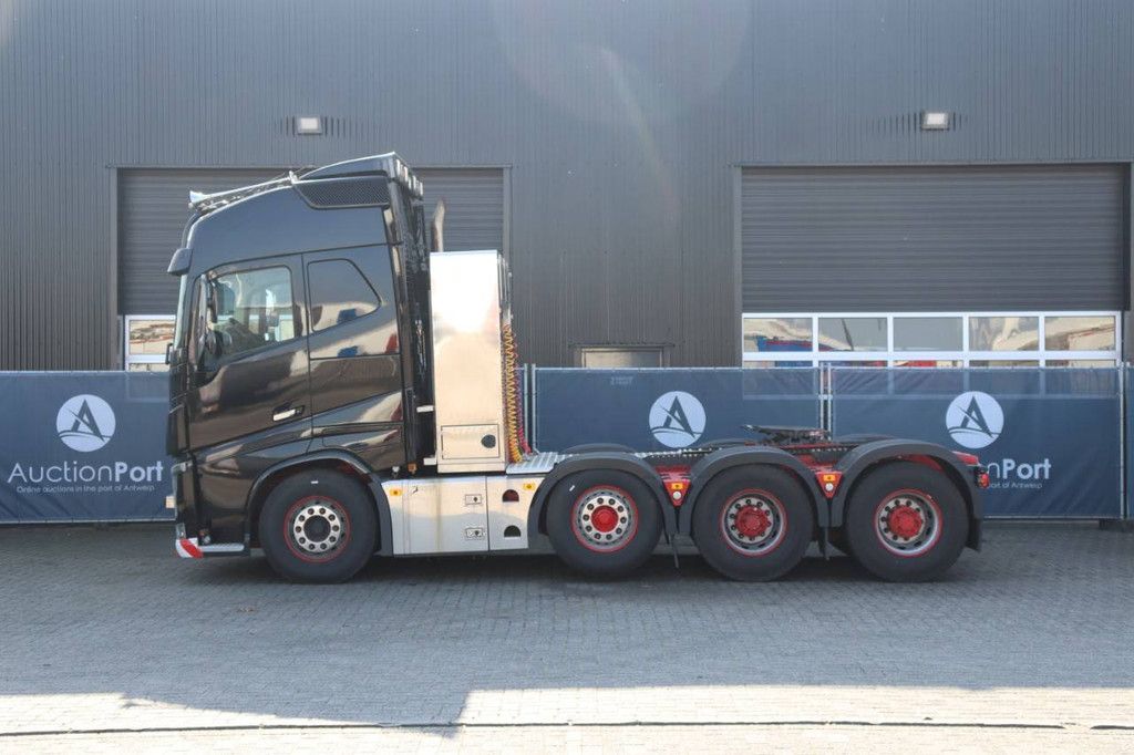Fahrgestell mit Fahrerhaus Volvo FH16-750 Diesel 552kW 2014