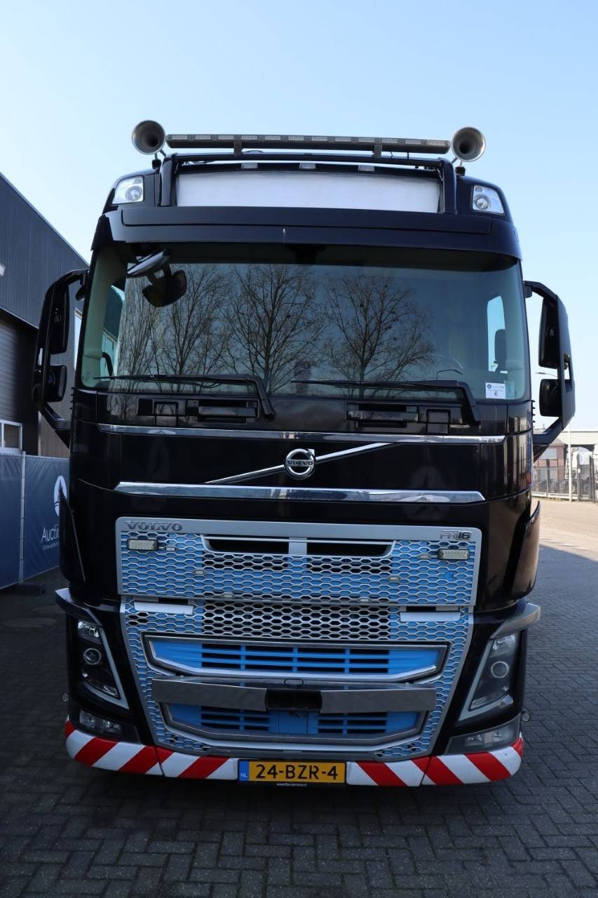 Fahrgestell mit Fahrerhaus Volvo FH16-750 Diesel 552kW 2014