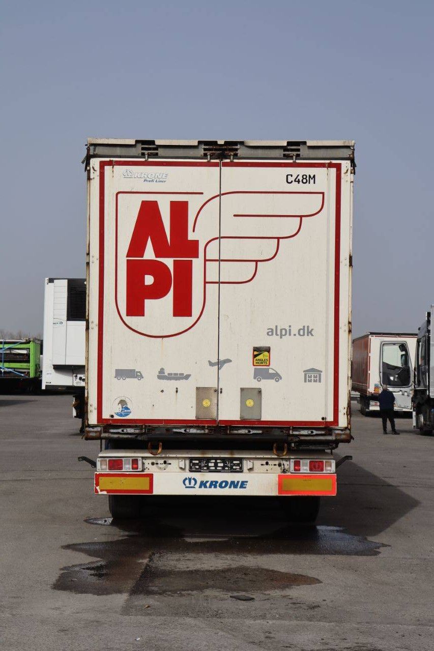 Krone SD sliding tarpaulin trailer