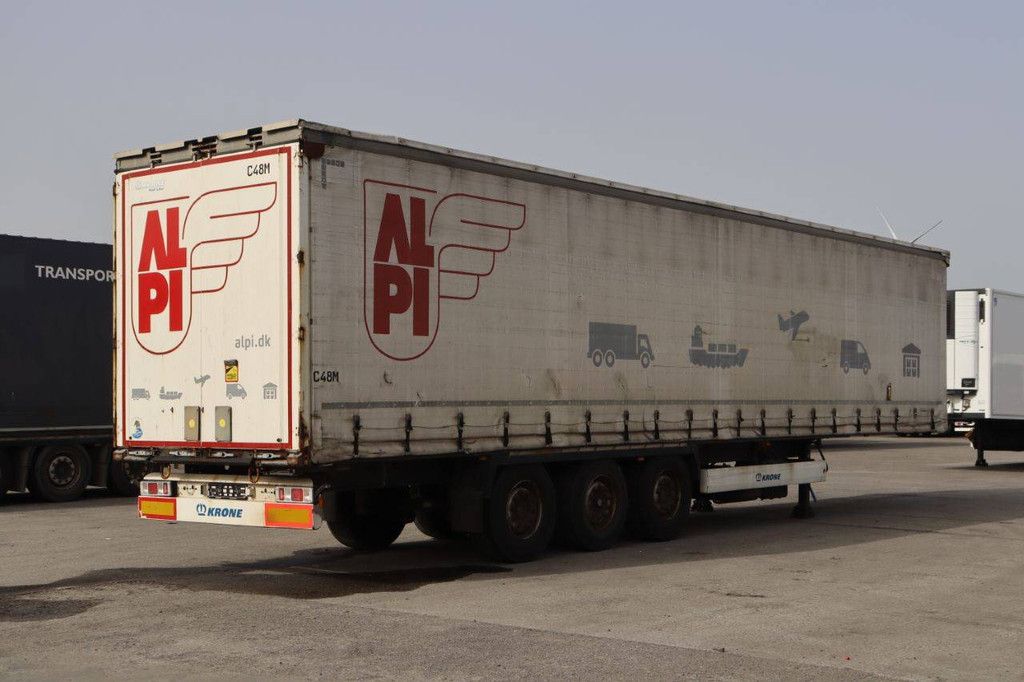 Krone SD sliding tarpaulin trailer