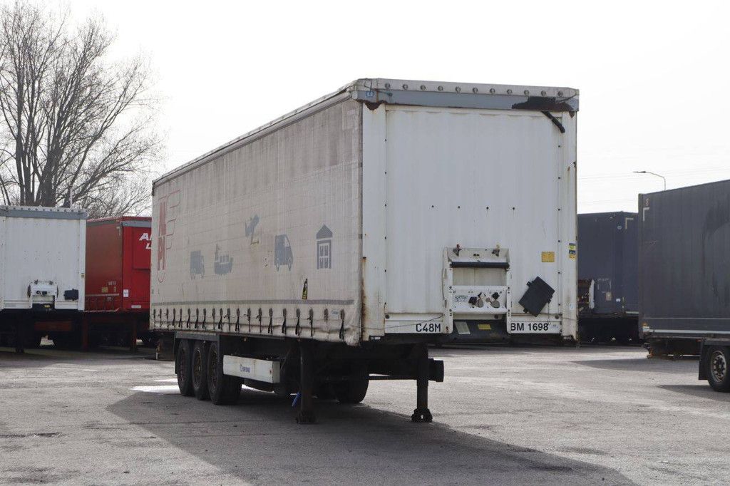Krone SD sliding tarpaulin trailer