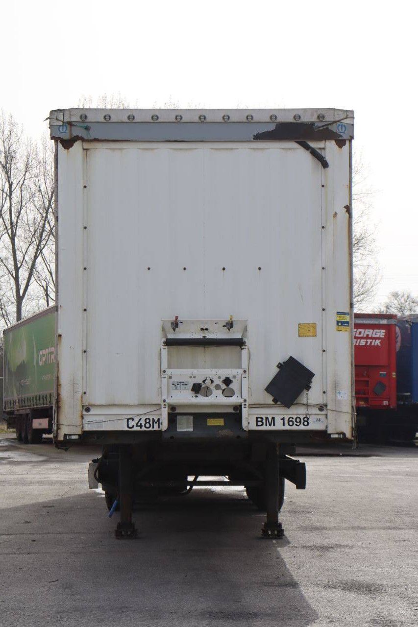 Krone SD sliding tarpaulin trailer
