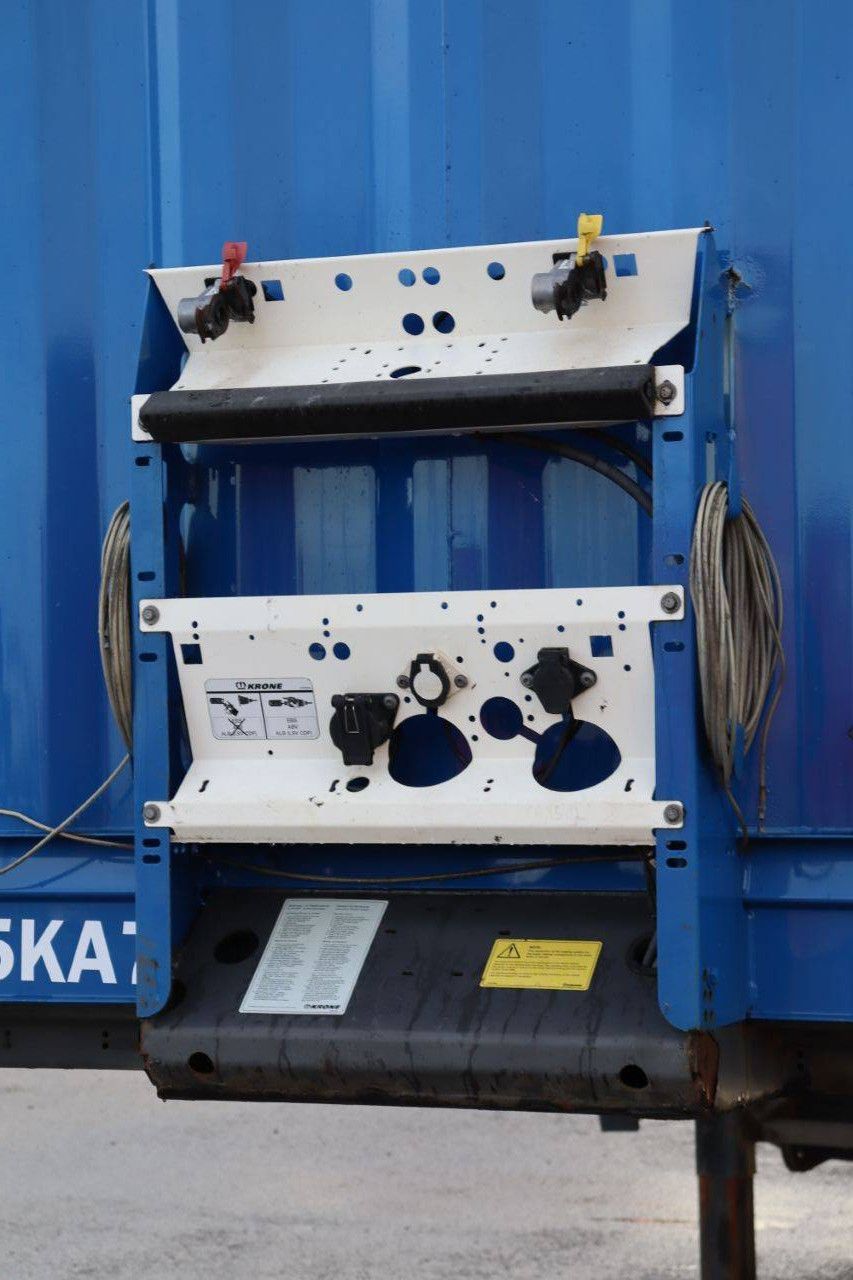 Krone SD 2017 sliding tarpaulin trailer