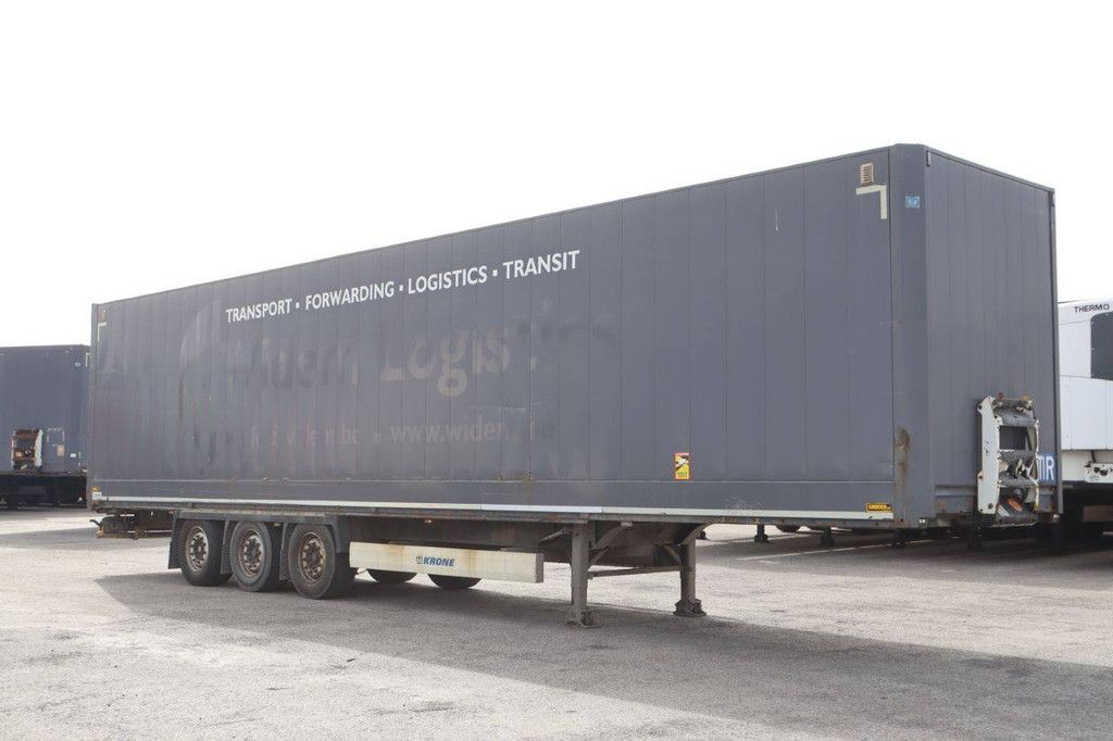 Geschlossener Anhänger Krone SD