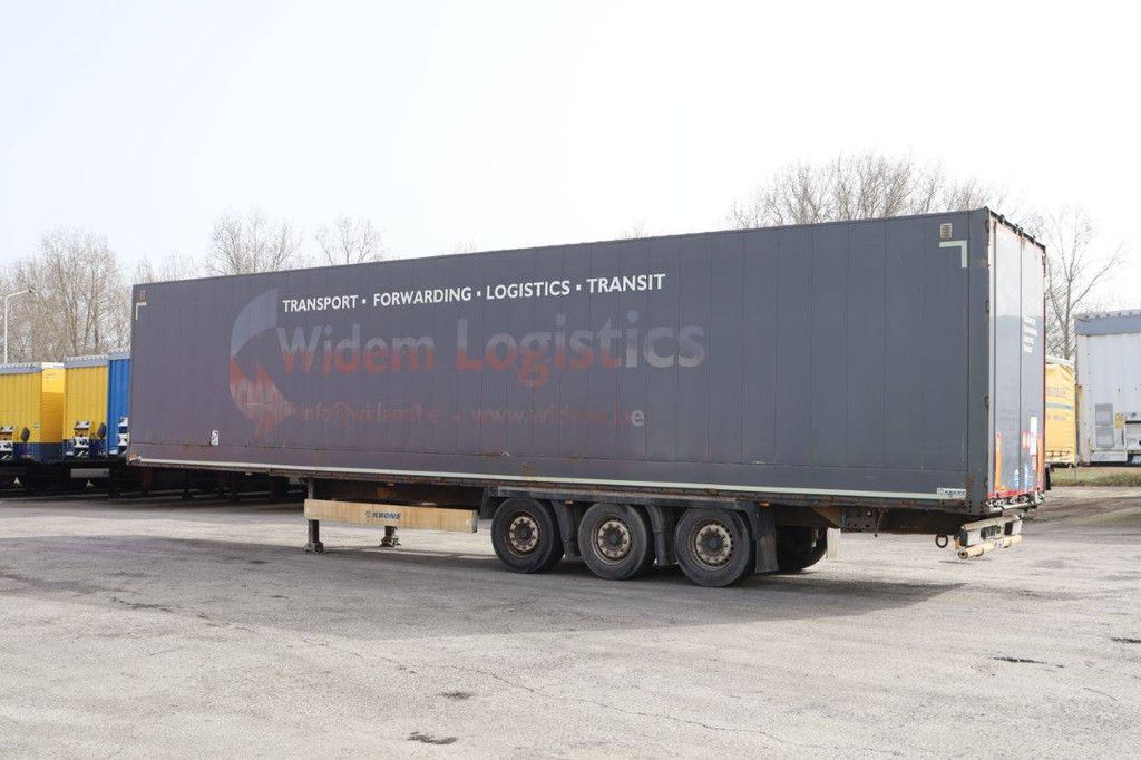 Geschlossener Anhänger Krone SD