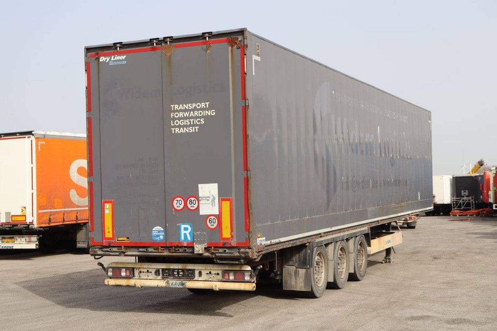 Geschlossener Anhänger Krone SD