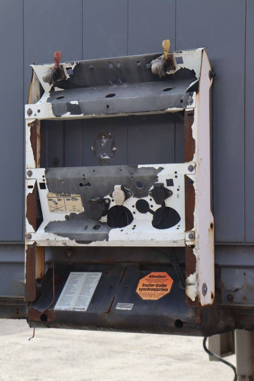 Geschlossener Anhänger Krone SD