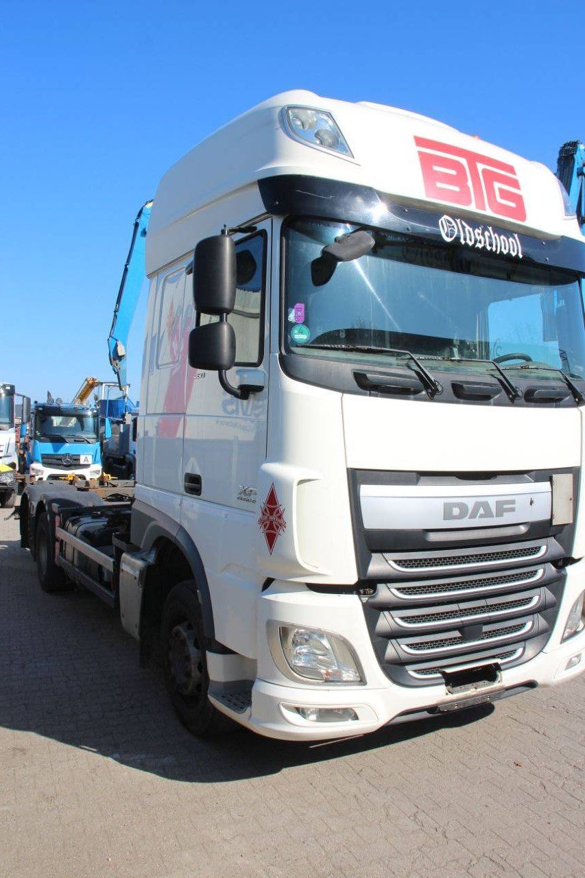 Fahrgestell mit Fahrerhaus DAF XF 460 Diesel 460 PS