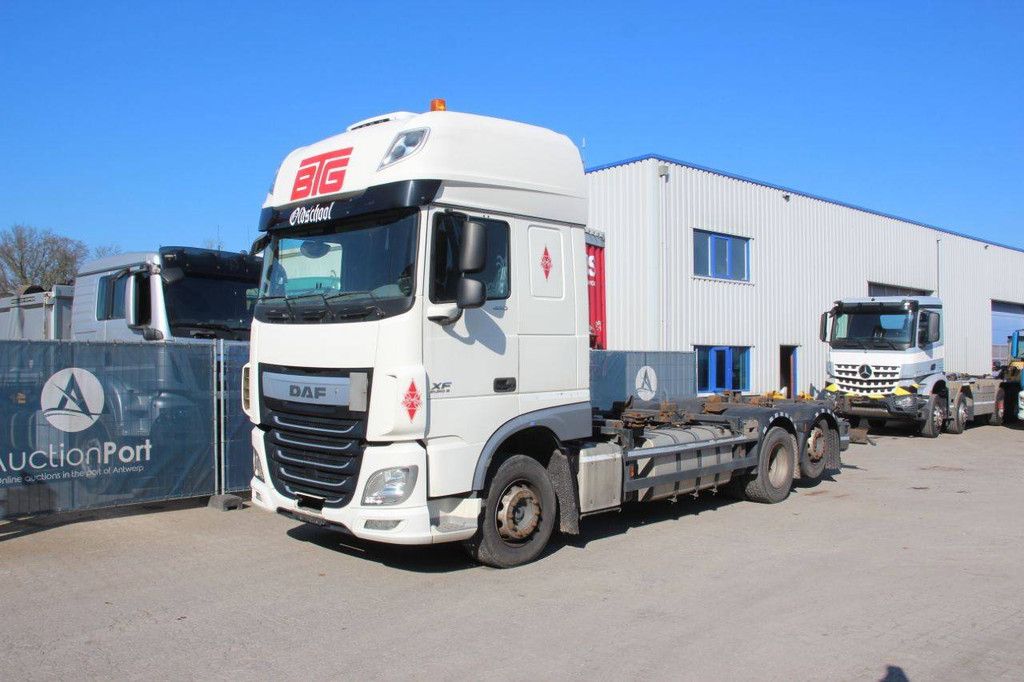 Fahrgestell mit Fahrerhaus DAF XF 460 Diesel 460 PS