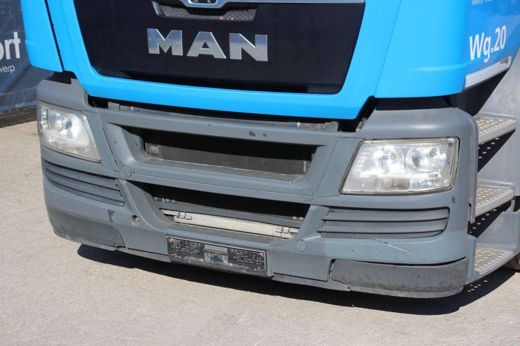 Fahrgestell mit Fahrerhaus MAN TGS 26.320 Diesel 320 PS