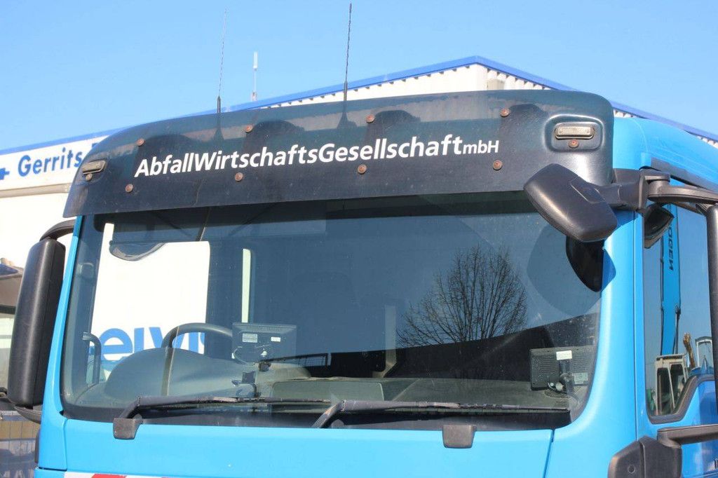 Fahrgestell mit Fahrerhaus MAN TGS 26.320 Diesel 320 PS