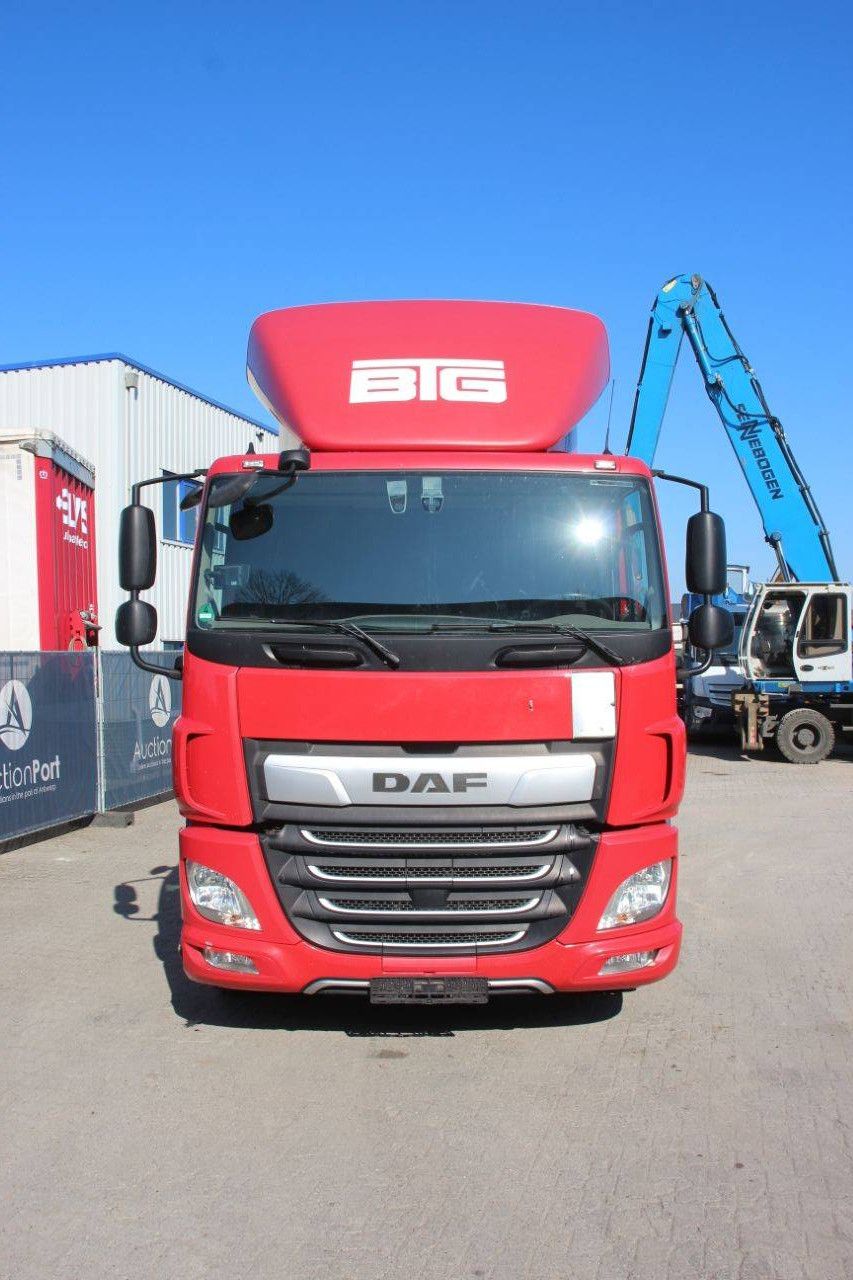 Fahrgestell mit Fahrerhaus DAF CF 450 Diesel 450 PS