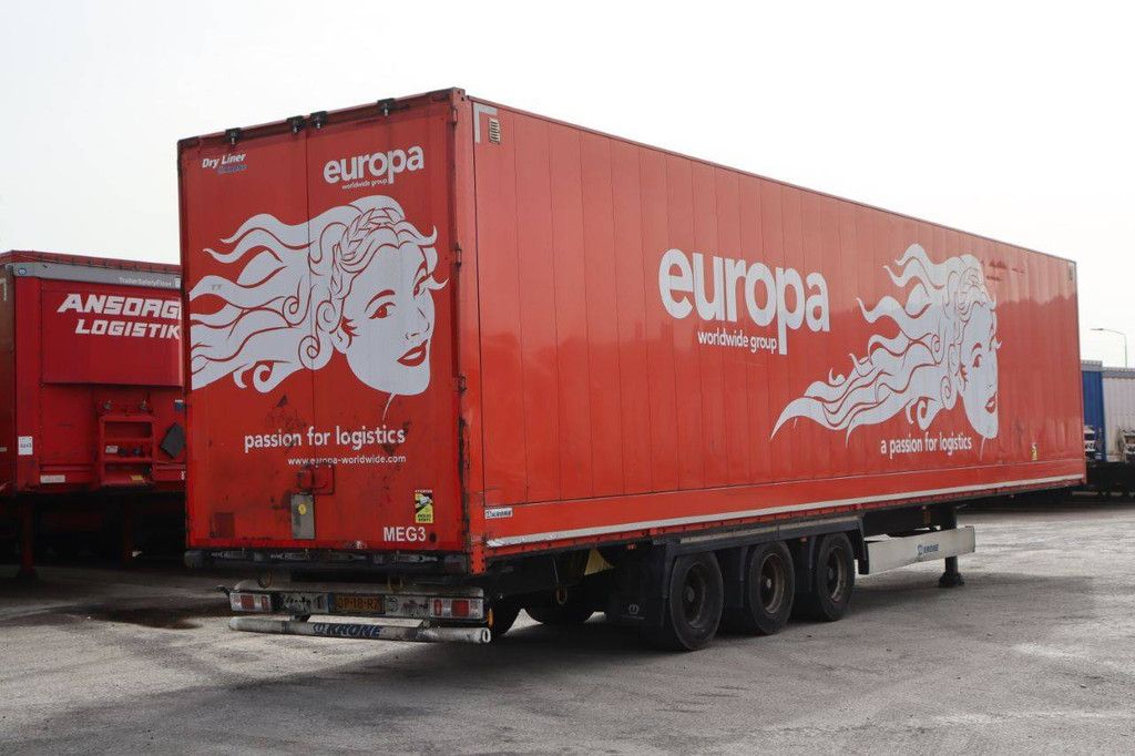 Geschlossener Anhänger Krone SD 2017