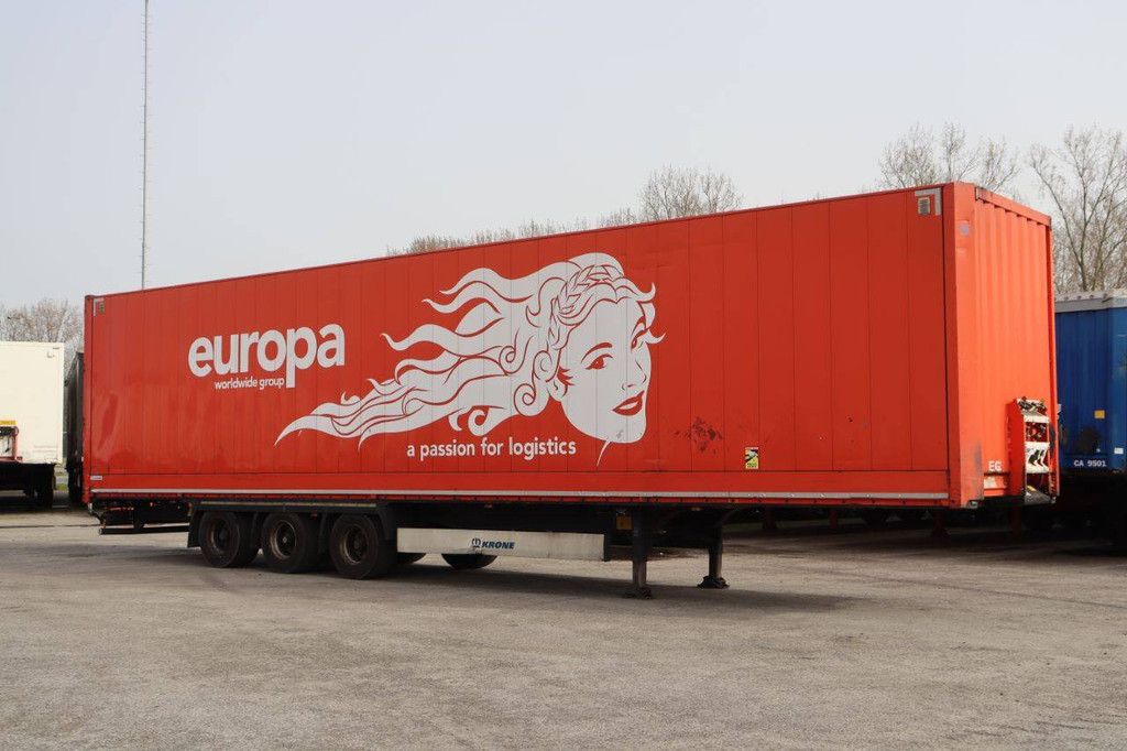 Geschlossener Anhänger Krone SD 2017