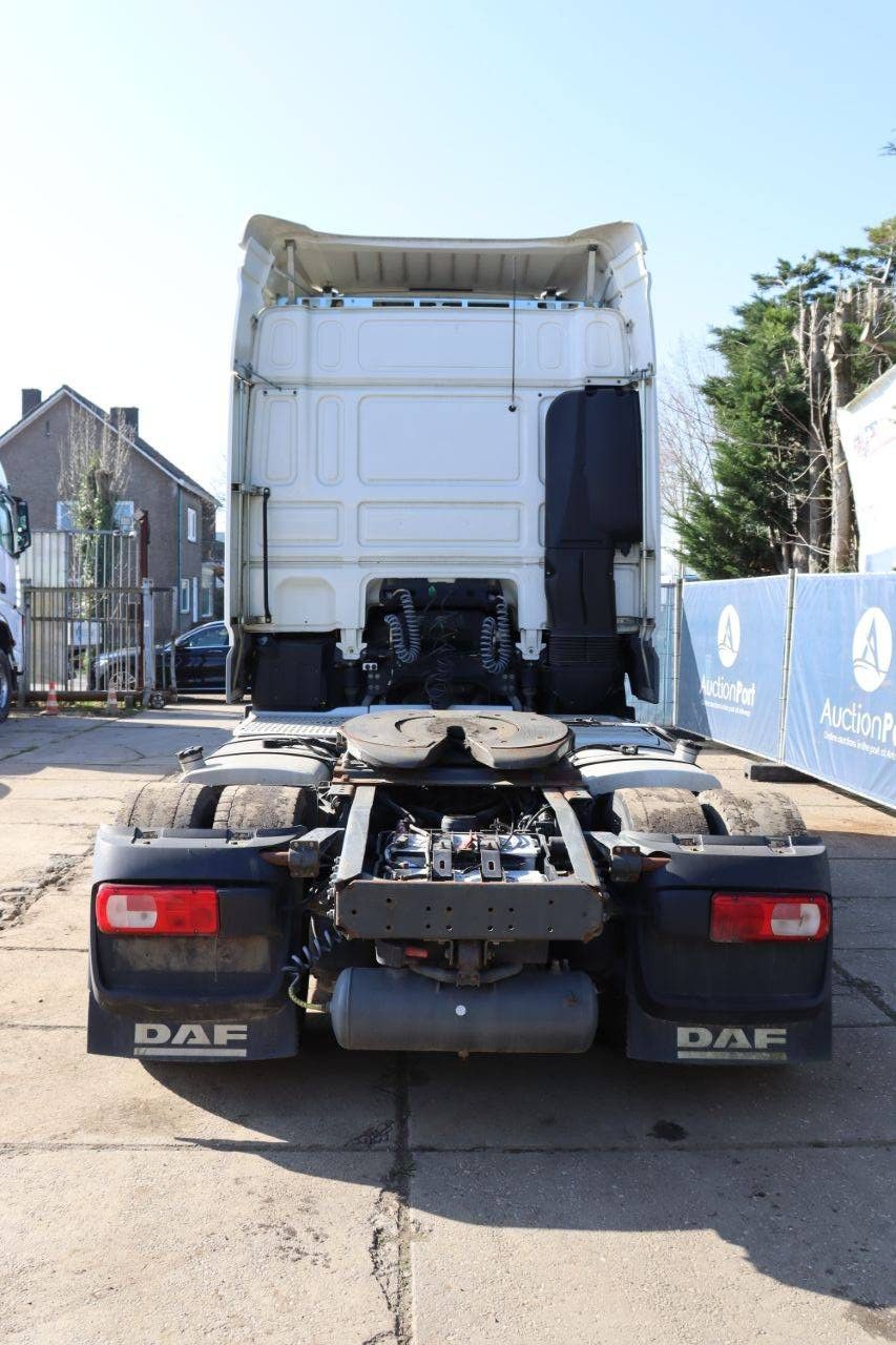 Fahrgestell mit Fahrerhaus DAF XF 460 Diesel 460 PS
