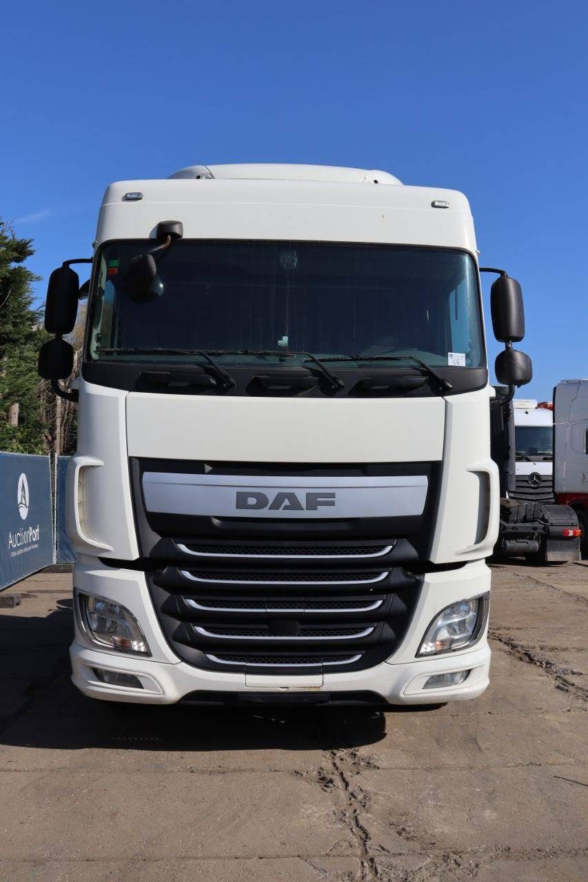 Fahrgestell mit Fahrerhaus DAF XF 460 Diesel 460 PS