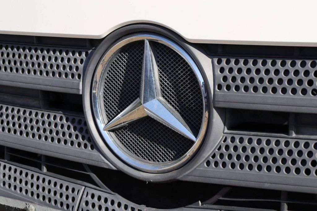 Chassis Cabin Mercedes-Benz Antos 1843 Diesel 430hp